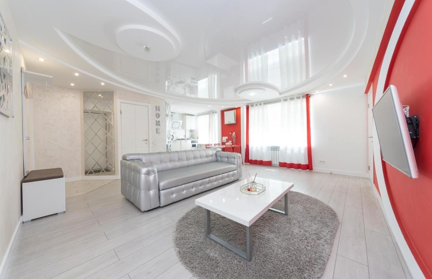 Flat24 On Lesi Ukrainki 3 Lägenhet Kiev Exteriör bild