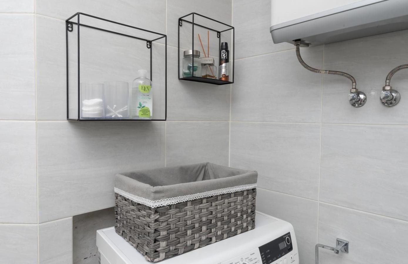Flat24 On Lesi Ukrainki 3 Lägenhet Kiev Exteriör bild